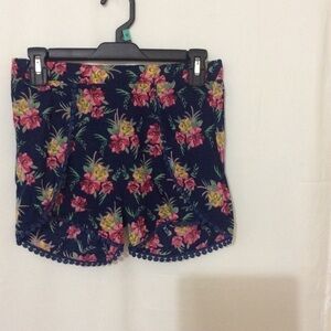 3/$35❤️Blue flower print summer shorts